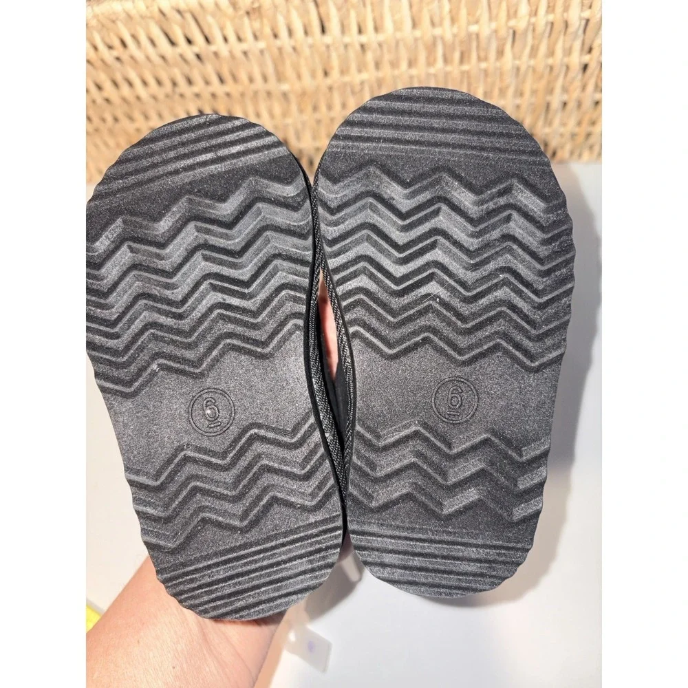 Toddler Jude Black Sliders - Toddler Size 6